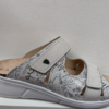 03350 Palau Wit words slipper Finn comfort
