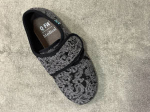 11189 Geneve zwart zilver print stretch q fit