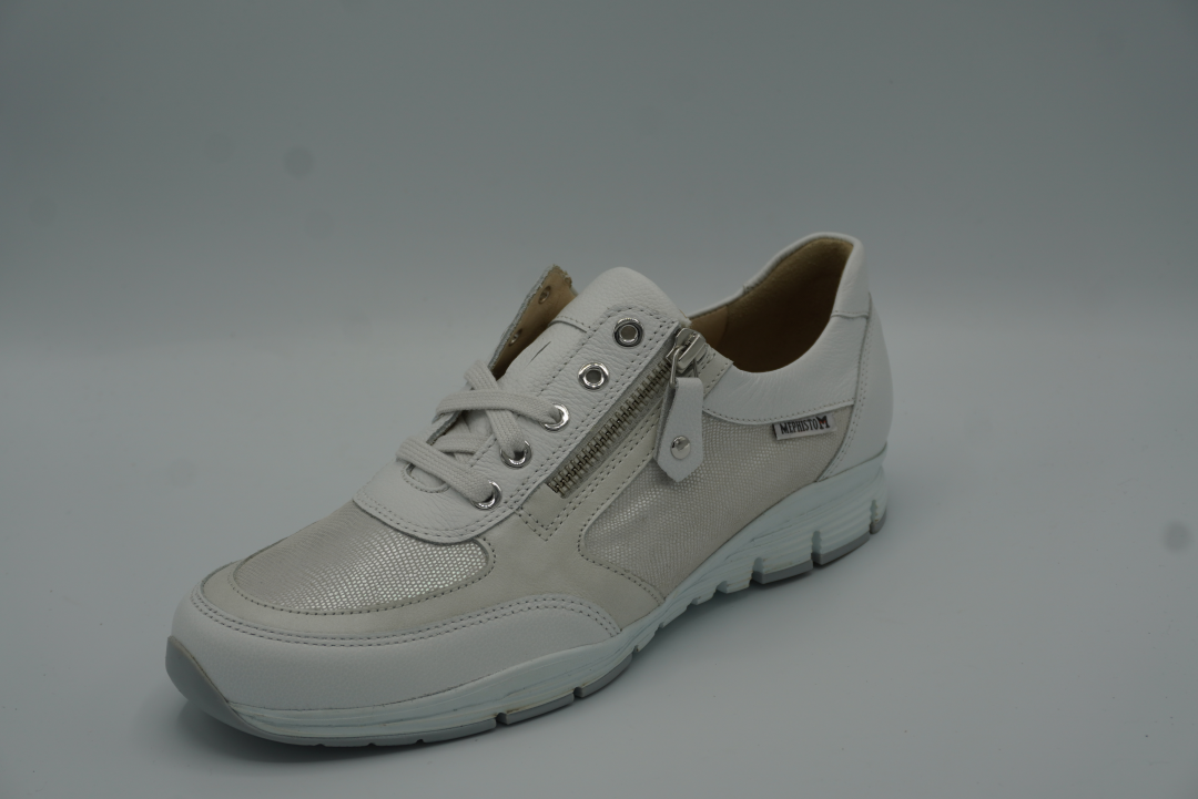 Ylona witte sneaker metallic accenten Mephisto
