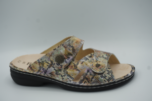 02571 Torbole slipper met print