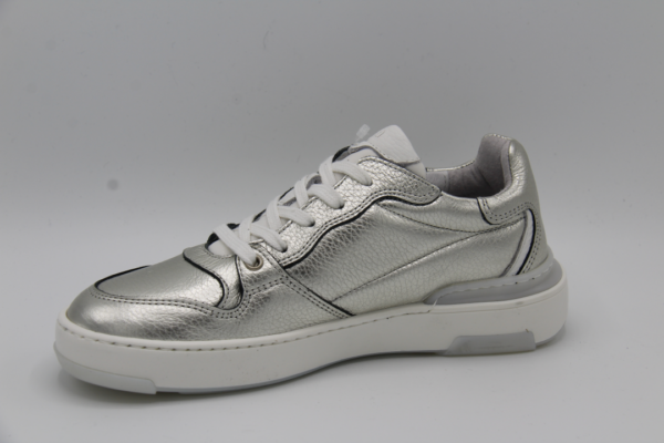 A7700 zilveren sneaker AQA