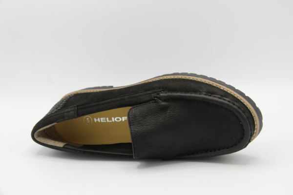 308.004 Moccassin zwart H profielzool Helioform