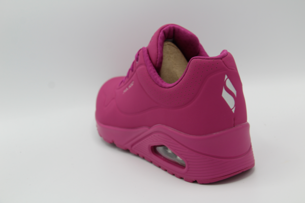 73690/Mag uno stand on air Roze Skechers