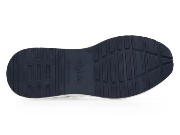 Australian Discover taupe