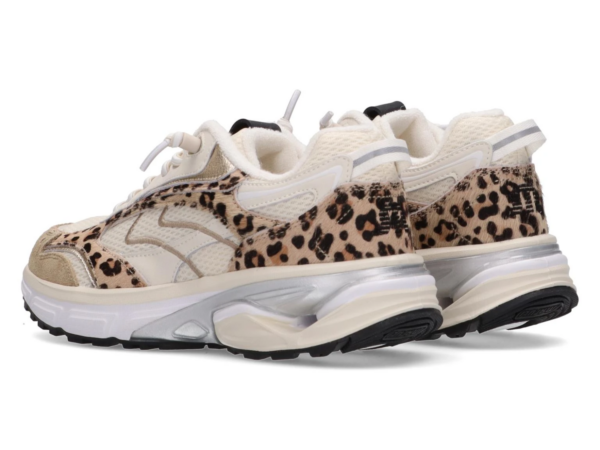 Maruti Riva leather leopard