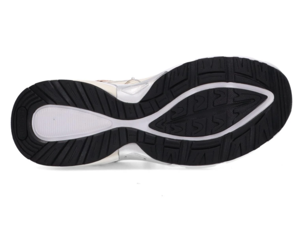 Maruti Riva leather leopard