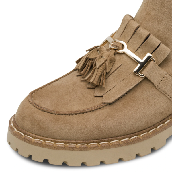 Tamaris Laarsje camel met flosjes